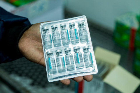 Regime de três doses da vacina da Pfizer é eficaz contra Ômicron Foto57983
