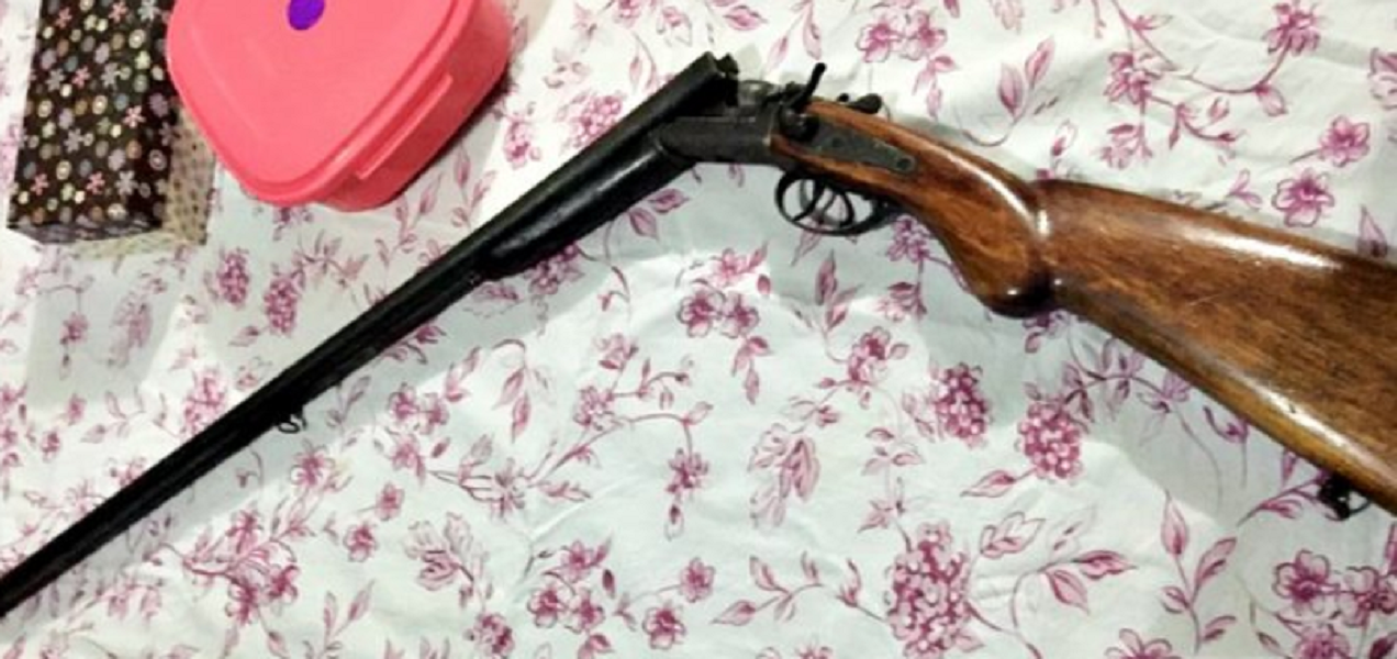 Criança de 9 anos é atingida com tiro nas costas após arma cair de cima do guarda-roupas Foto93388