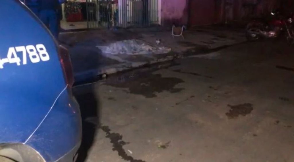 Esposa reage a agressão e mata marido com facada no pescoço Foto94447