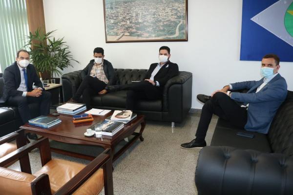 Em Brasília, vereadores articulam no senado uma unidade da Caixa Econômica para o Rota do Sol Foto94760