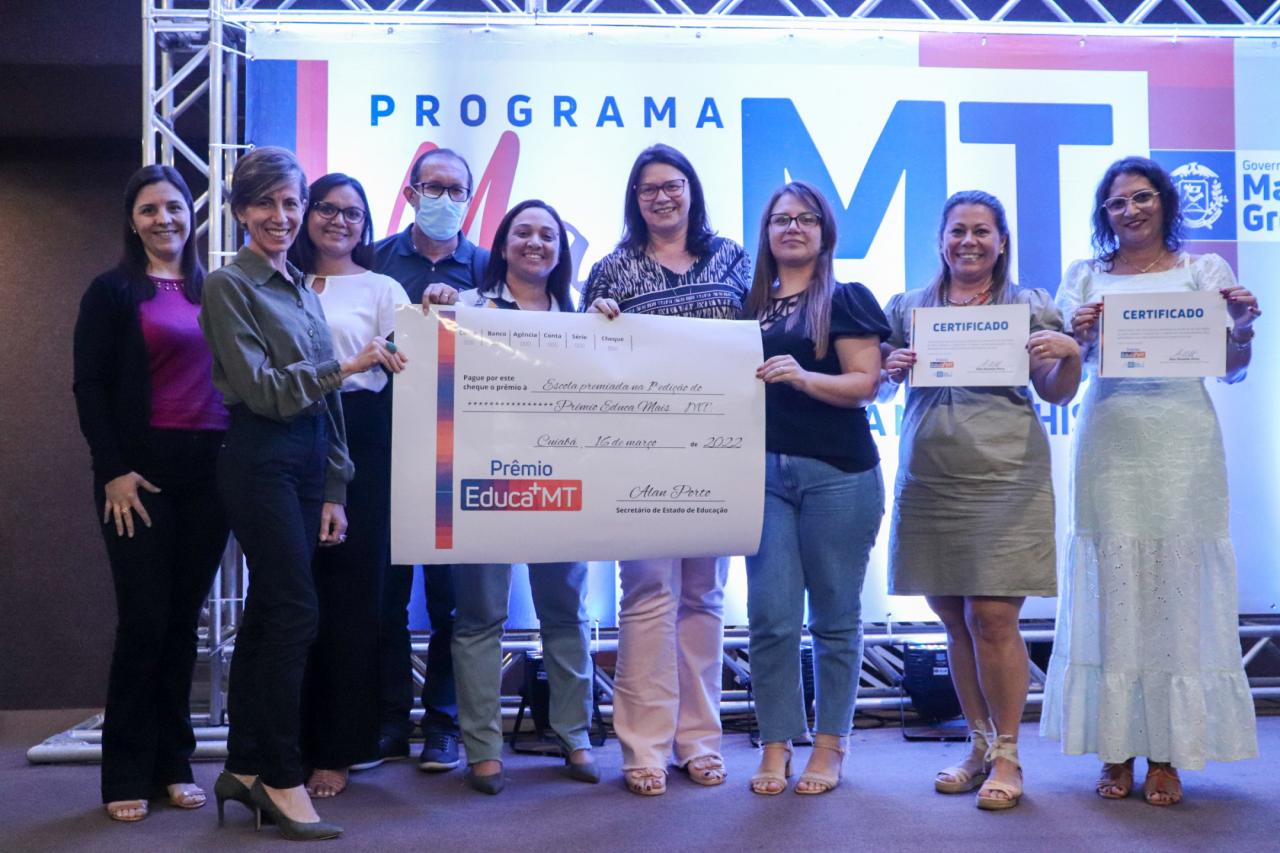 Escolas de Sorriso recebem premiação do Educa Mais MT Foto6752