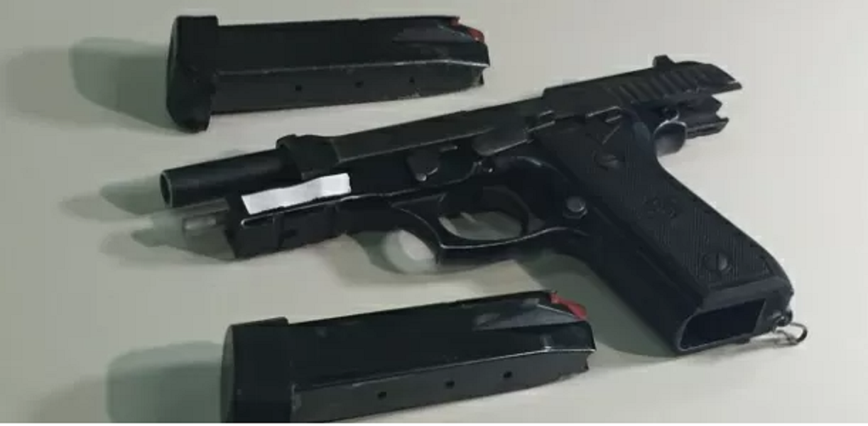 Mãe "denuncia" filho e colega por plano de comprar arma e atentado em escola militar de Sinop Foto67762