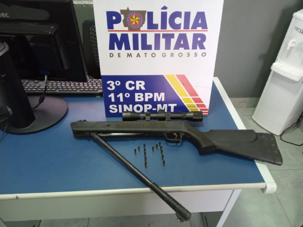 Homem é preso pela PM após agredir e ameaçar vítima com arma de fogo Foto90113
