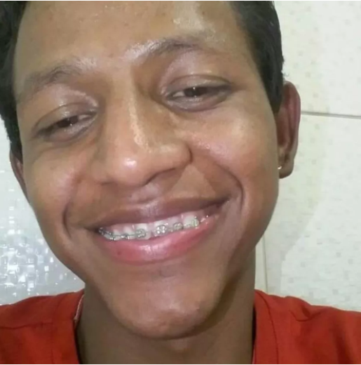 Suspeito de matar jovem com mais de 30 facadas e desenhar cruzes com o sangue dele no local é preso Foto32706