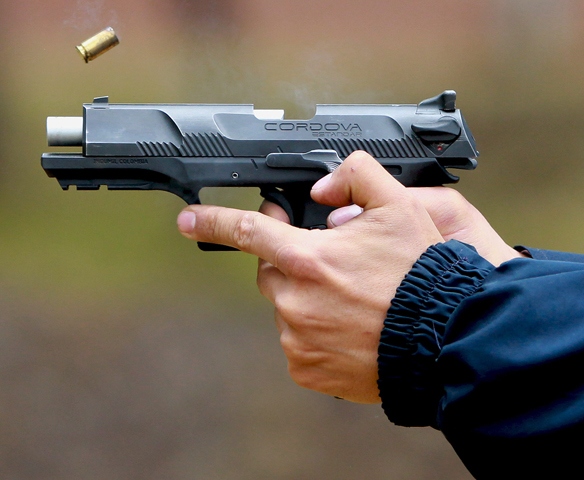 Jovem que disparou 06 tiros de pistola contra desafeto é preso ao retornar a cidade do crime Foto25008