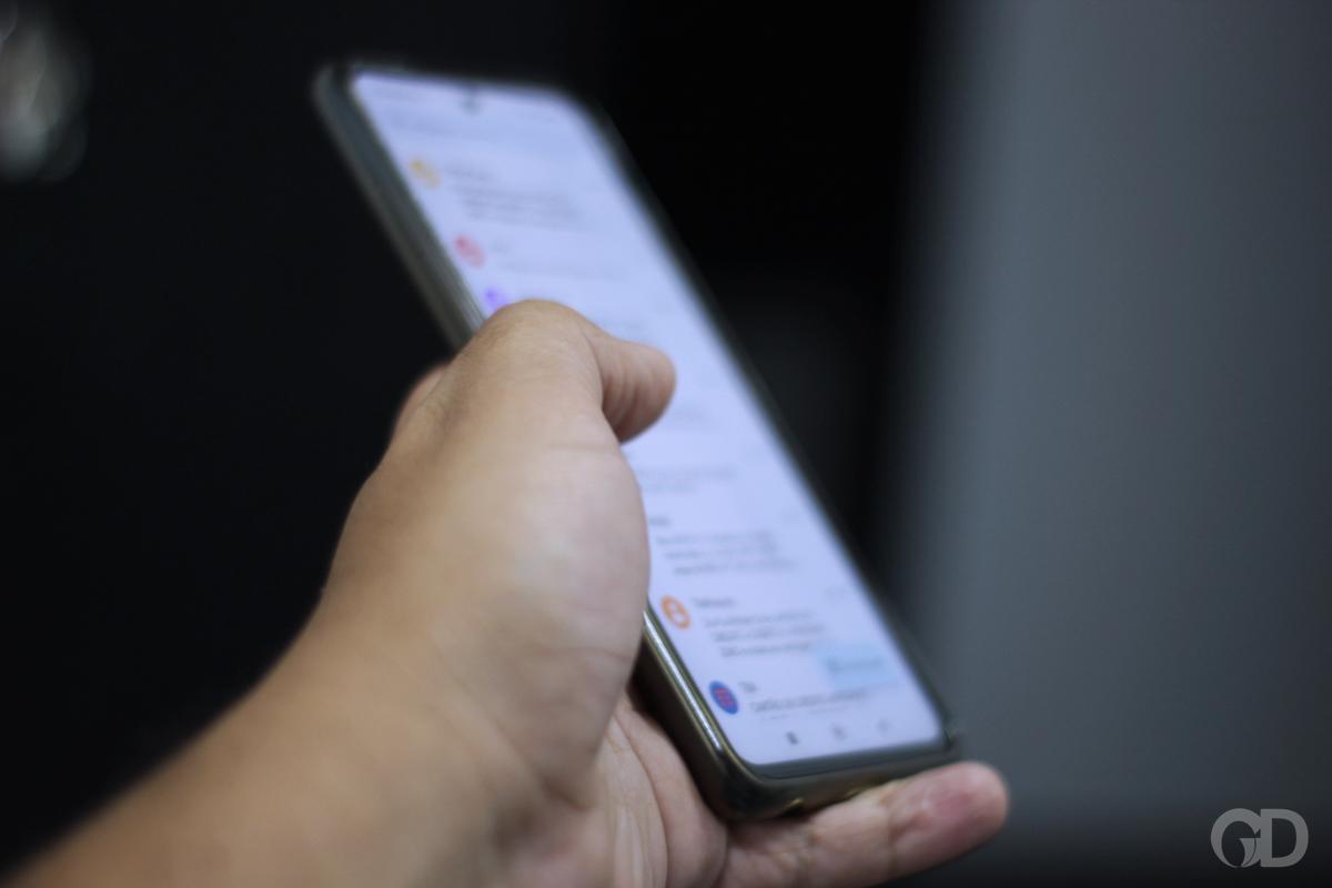 Homem é condenado a pagar indenização a ex-mulher após espalhar "nudes" dela pela internet Foto8610