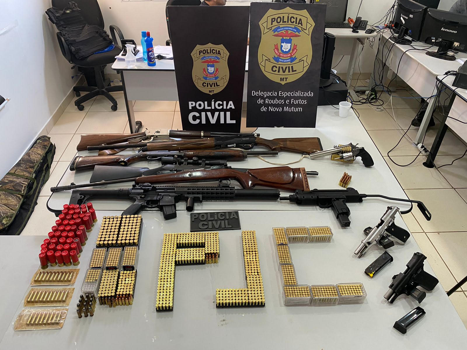 Fazendeiro é flagrado com arsenal de armas e mais de 1,3 mil munições durante operação em Nova Mutum Foto40299
