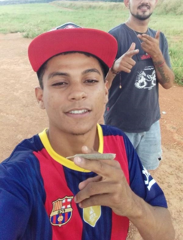 Membro de facção criminosa é preso ao comercializar drogas em hotel de Nova Ubiratã Foto72911