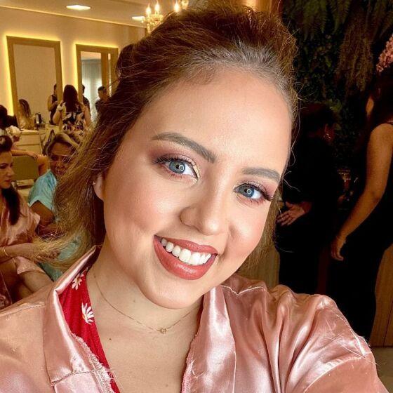 Enfermeira de 24 anos morre após passar mal em academia Foto85772