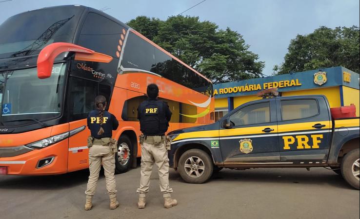 Em Sorriso, ônibus que voltava de Brasília é apreendido pela PRF Foto76882