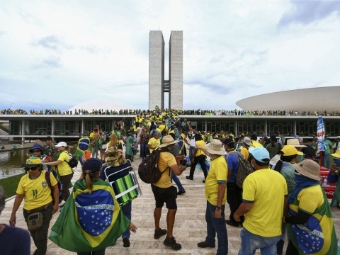 Moraes bloqueia redes de deputados, coleta DNA e confisca passaporte Foto86776