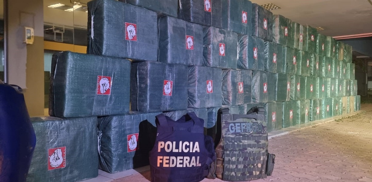 Forças integradas apreendem 2,2 toneladas de cloridrato de cocaína em Sinop e Poconé Foto46628