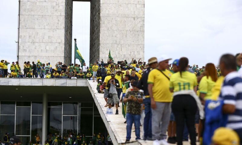 Moraes manda soltar cinco mulheres de MT presas em atos no 8 de janeiro Foto78521
