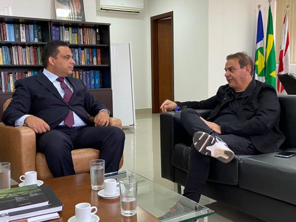 Damiani busca informações sobre empresas terceirizadas contratadas pelo poder público de Sorriso Foto16234