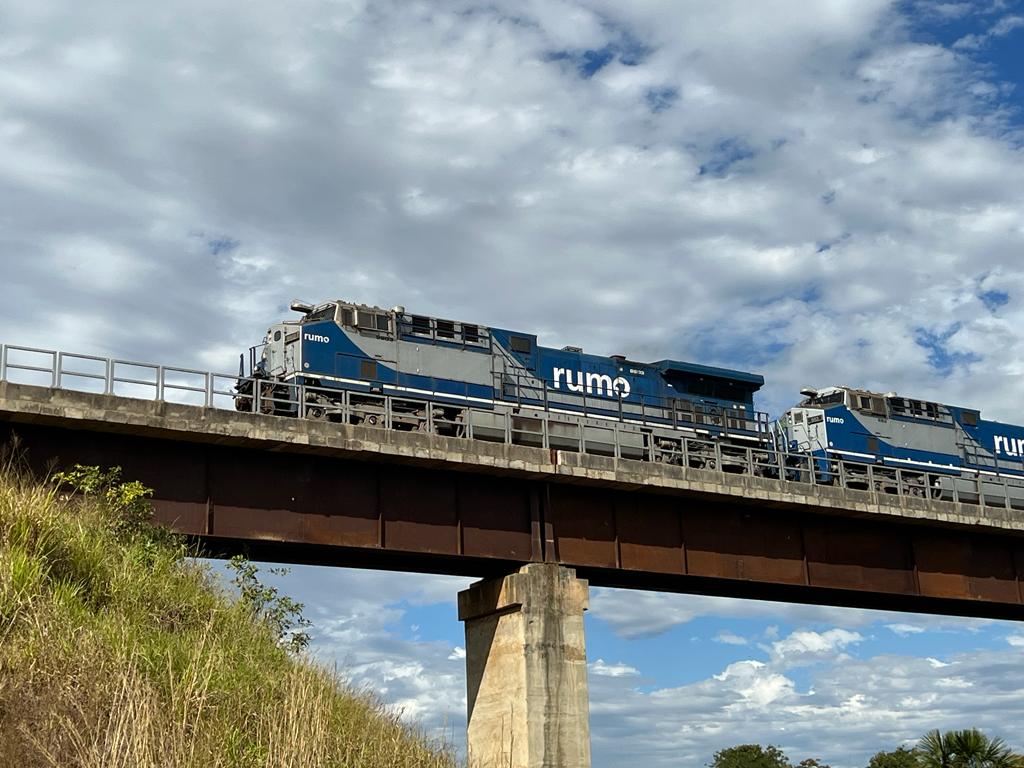 Sema emite licença para instalação de 71 km da 1ª Ferrovia Estadual de Mato Grosso Foto40707