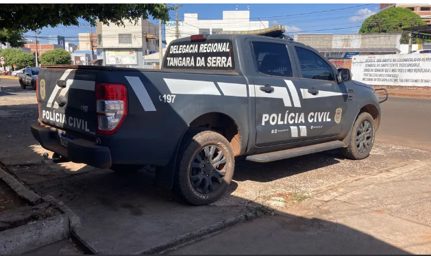 Ex-advogada acusada de apropriar-se indevidamente de dinheiro de clientes é presa Foto16766