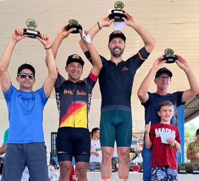 Atletas de Sorriso sobem ao pódio no Campeonato Estadual de MTB XCO 2023 Foto65937