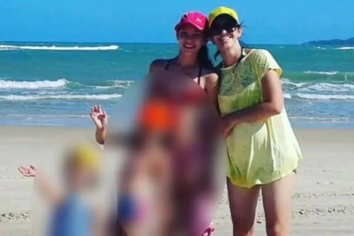 Mãe e 3 filhas mortas a facadas são veladas em Sorriso Foto17101