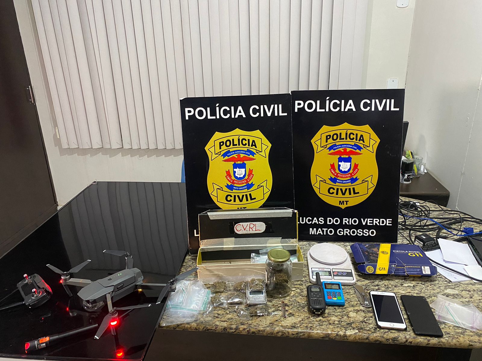 Envolvidos em tráfico de drogas e receptação são presos em Lucas do Rio Verde Foto56471