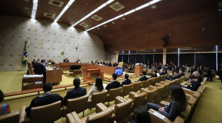 PEC quer estabelecer limite de 8 anos para mandato de ministros do STF Foto10684
