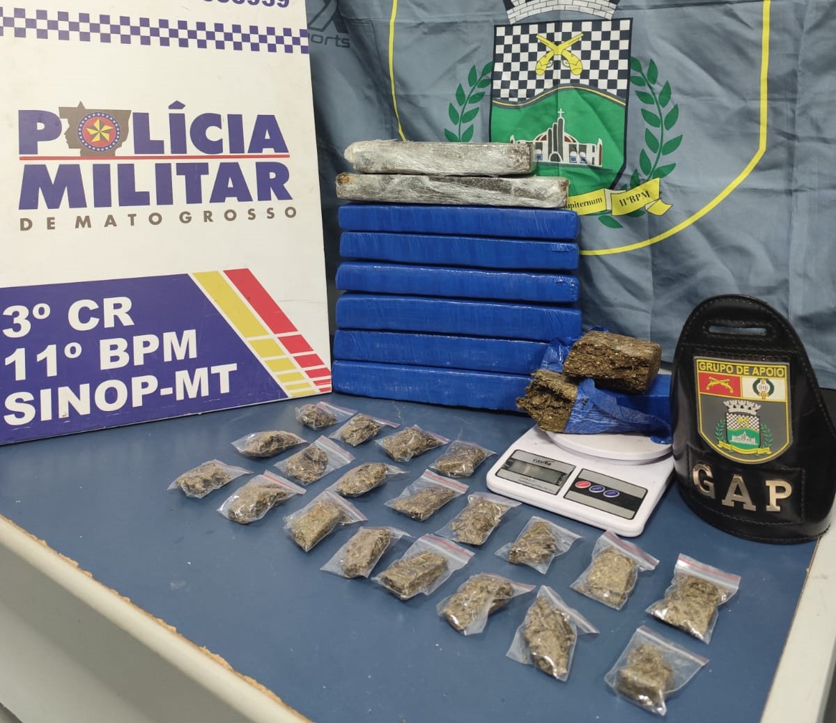 PM apreende nove tabletes e 20 porções de maconha em zona rural de Sinop Foto47192