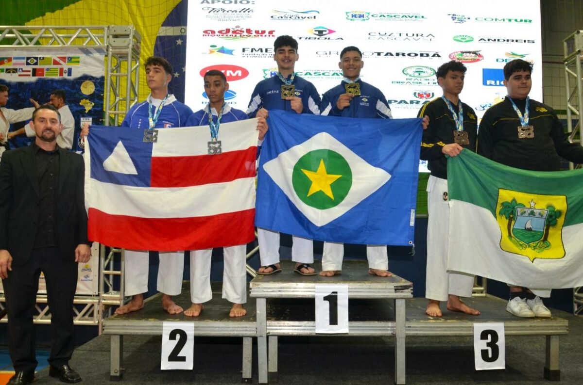 Atletas de MT conquistam o 33° título consecutivo de Karatê-Dô Foto95541