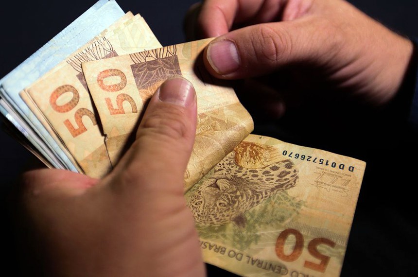 Governo prevê salário mínimo de R$ 1.509 em 2025 Foto16167