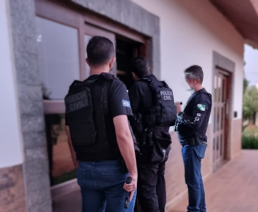 Mulher foragida de operação que investigou tráfico de cocaína entre MT e outros Estados é presa Foto41672