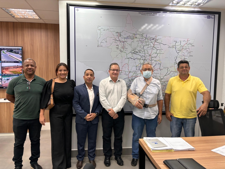 Autoridades Municipais de Nova Ubiratã cumprem agenda na SINFRA Foto45072