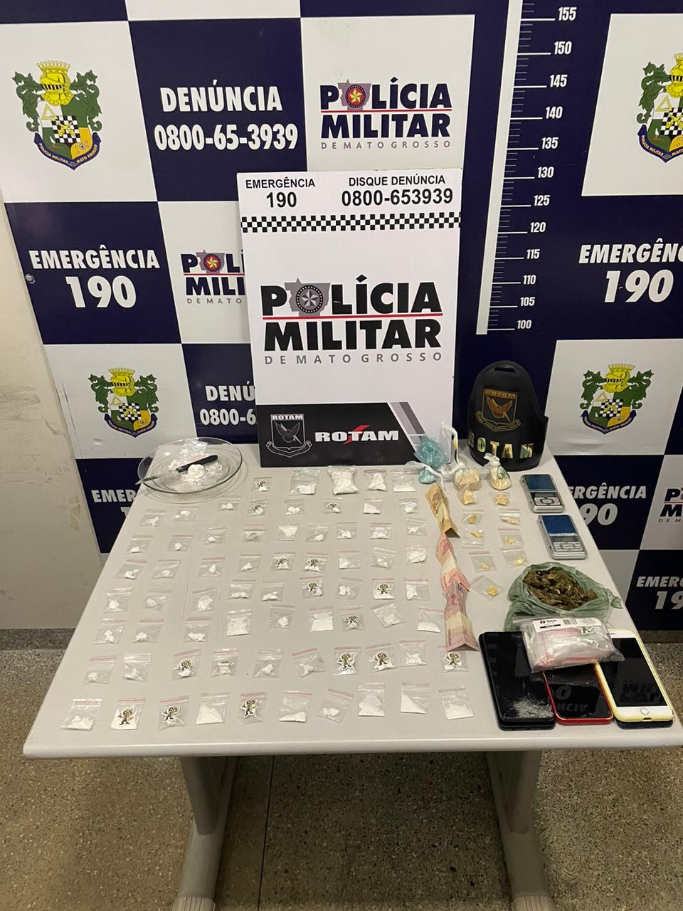 Polícia de Sorriso prende cinco por tráfico e apreende drogas e dinheiro Foto51240