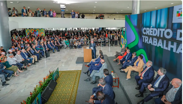 Saiba como vai funcionar e como contratar o crédito consignado CLT Foto45538