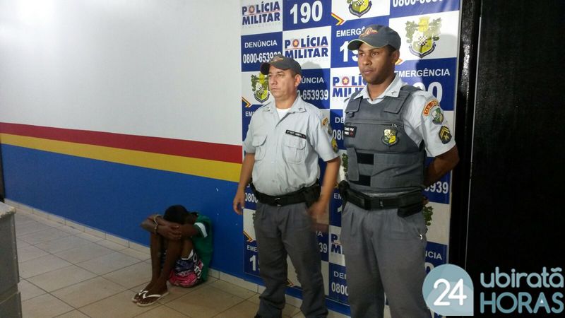Adolescente é detido após ser flagrado com motocicleta furtada, munições e drogas Foto63315