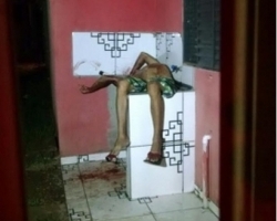 Homem é encontrado morto sobre pia Foto79978