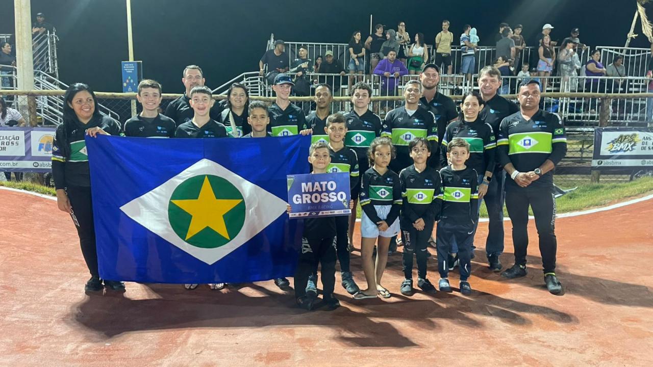 Equipe BMX de Sorriso conquista medalhas no Campeonato Brasileiro em Salvador Foto59744