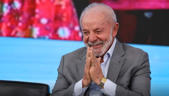 Lula descarta desafiar EUA, mas diz que Brasil não é republiqueta Foto49597