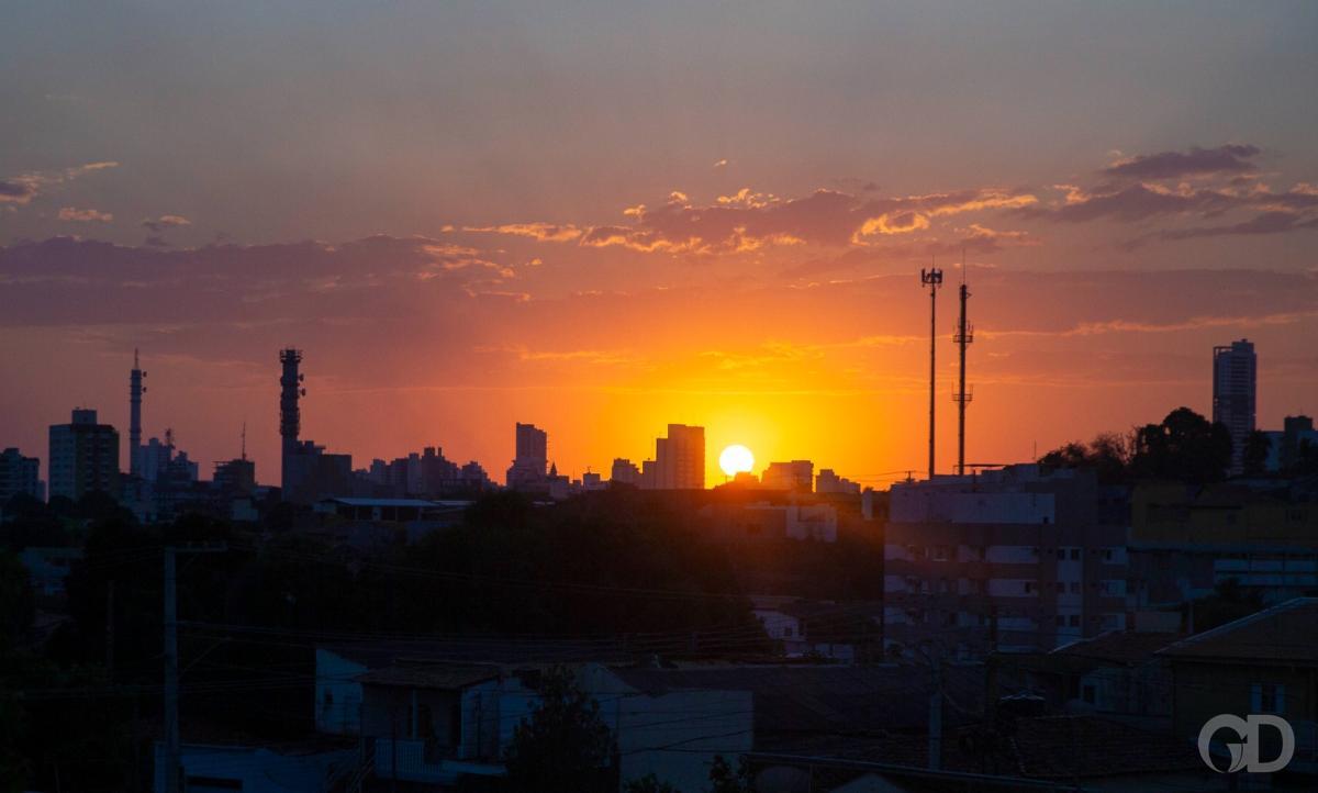 Semana começa quente e com alerta de temporais para MT Foto52891