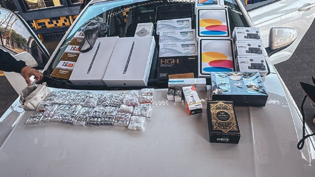 PRF apreende anabolizantes, medicamentos ilegais e eletrônicos acima da cota Foto95110