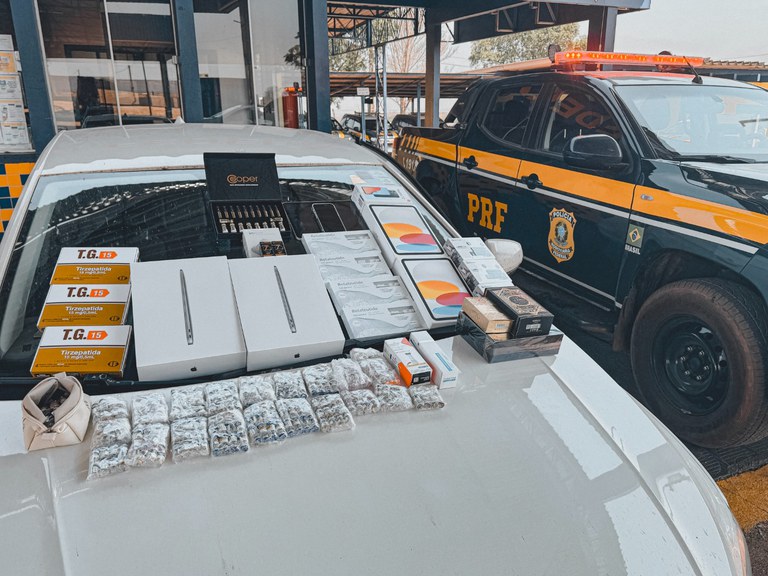 PRF apreende anabolizantes, medicamentos ilegais e eletrônicos acima da cota Foto28887