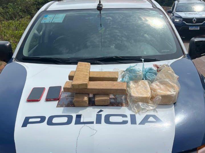 PM prende casal de faccionados com sete tabletes de maconha e pasta base em Feliz Natal Foto10158