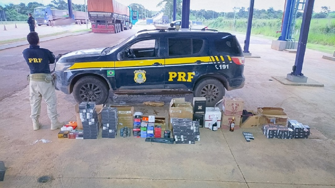 PRF apreende carga de produtos estrangeiros sem documentação fiscal na BR-163 Foto12075