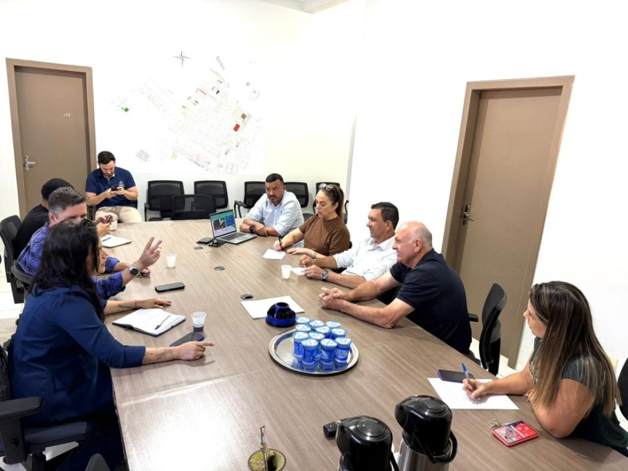 Vereadores cobram soluções para problemas de esgoto dos bairros de Sorriso Foto45976