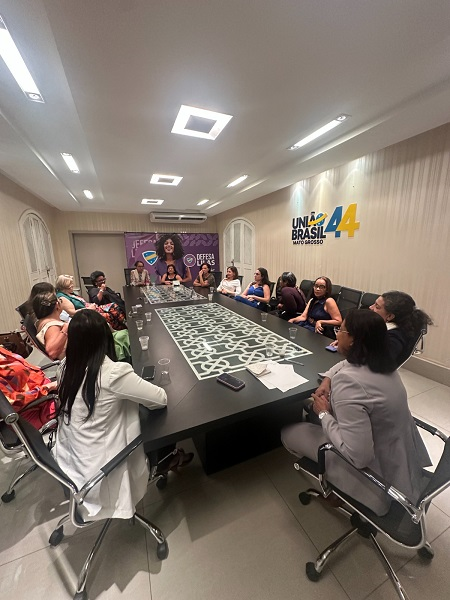 "Quem veio de onde eu vim não desperdiça porta aberta", diz Gisela sobre trajetória em encontro de mulheres Foto87488