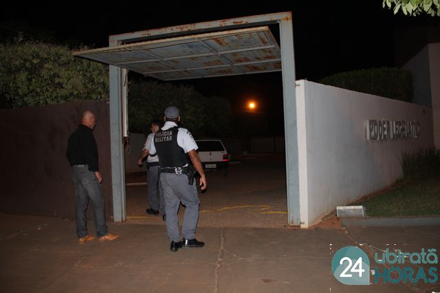Policia Militar é acionada após vereador encontrar portão da Câmara escancarado Foto41668