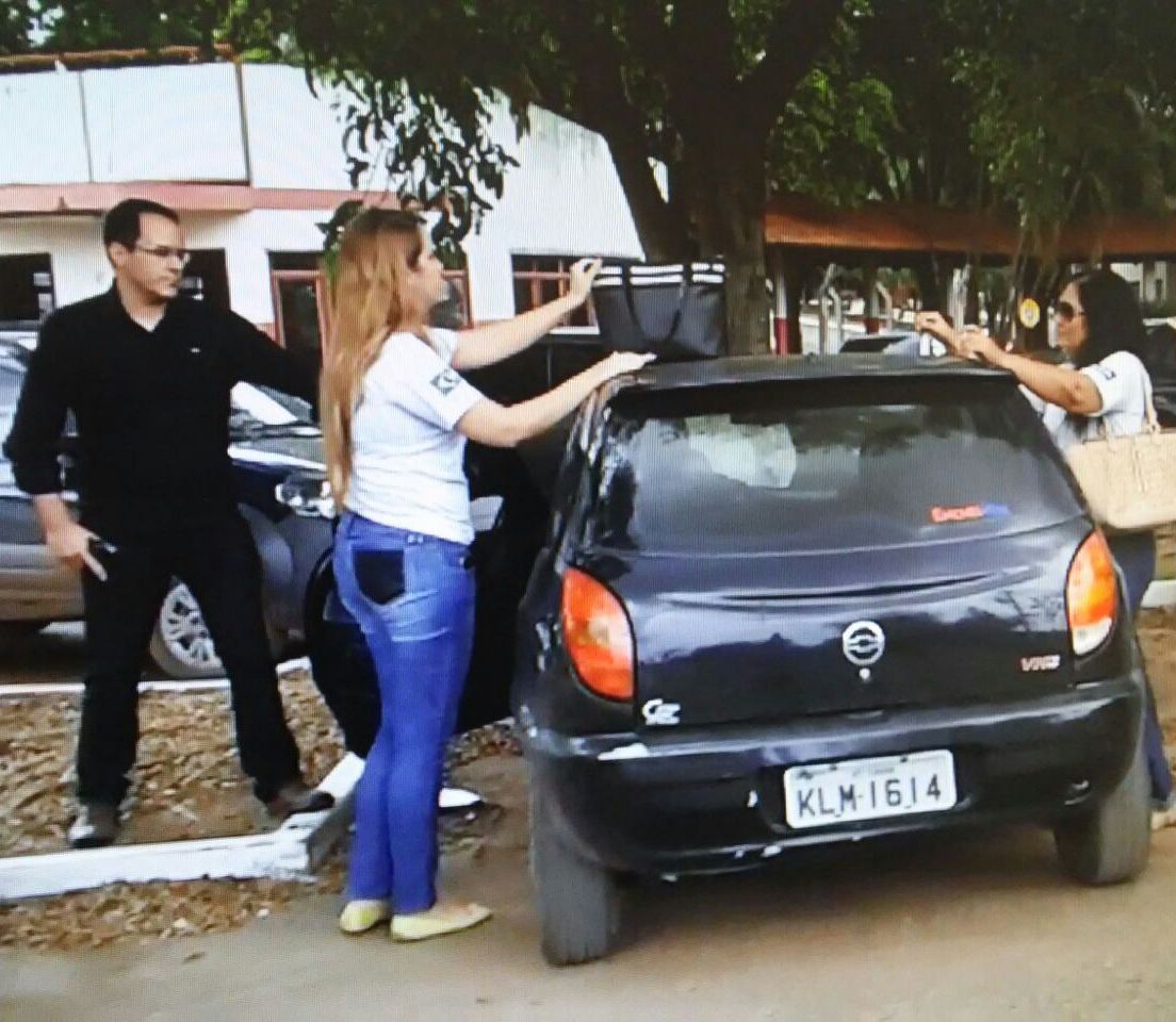 Mãe e filha são presas por usar nome de instituições públicas e deputado para arrecadar dinheiro Foto83223