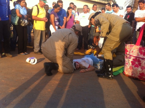 Estudante é atropelada por carreta em avenida de Sorriso; vitima sofreu fraturas no braço e perna Foto32937