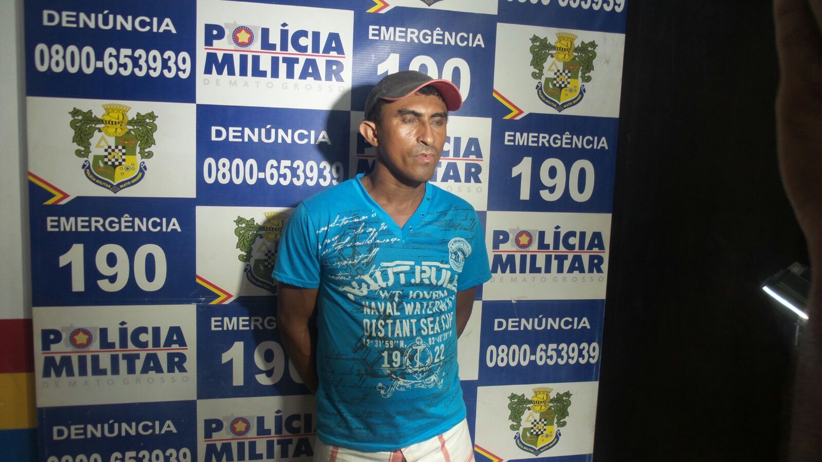 Homem é detido após ser flagrado transportando TV sem nota fiscal Foto25583
