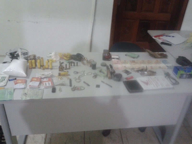 Polícia Civil desarticula ponto de venda de drogas e prende traficante em Sinop Foto76976