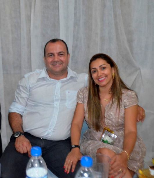 Chefe do Executivo prestigia formatura de estudantes do Distrito de Entre Rios Foto91772