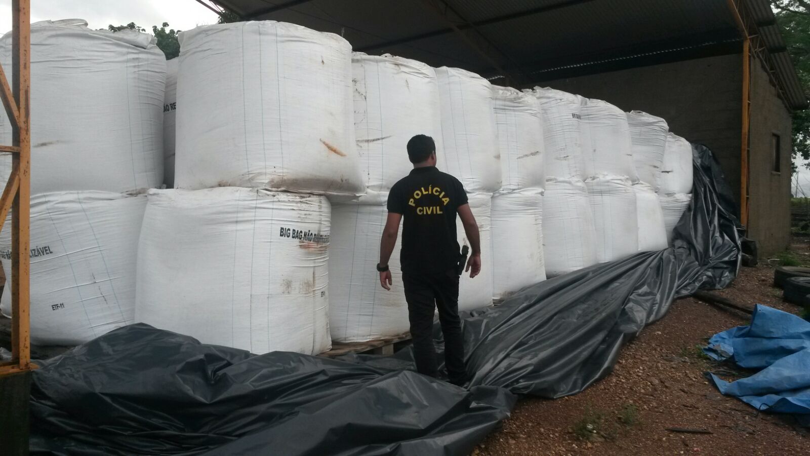 Polícia Civil recupera R$ 200 mil em adubo em Paranatinga Foto27971