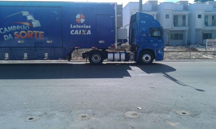 Caminhão da Sorte estaciona em Sorriso para sorteio de loterias Foto33393
